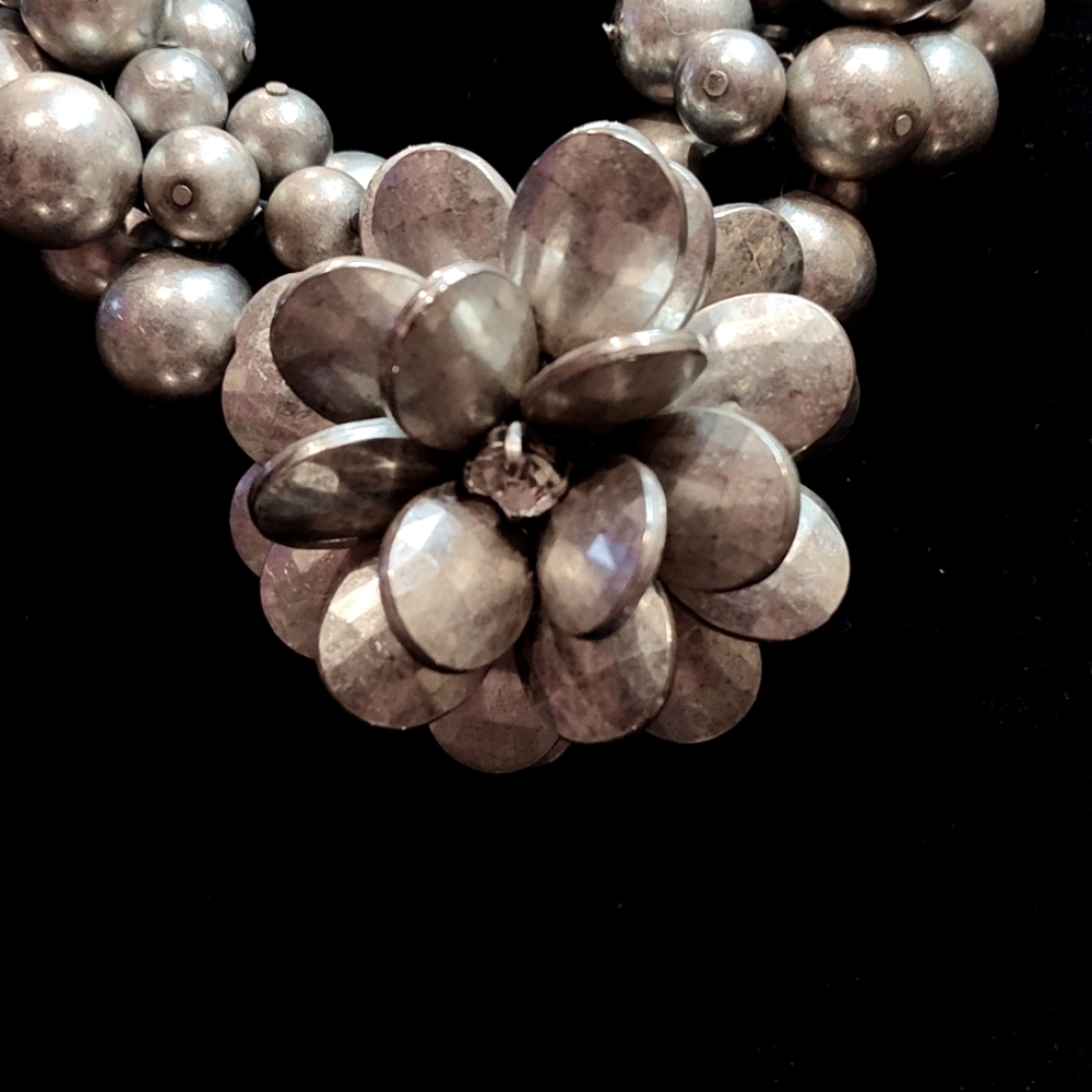 Bold Yet Elegant Silver Flower Statement Necklace - Picture 2 of 6